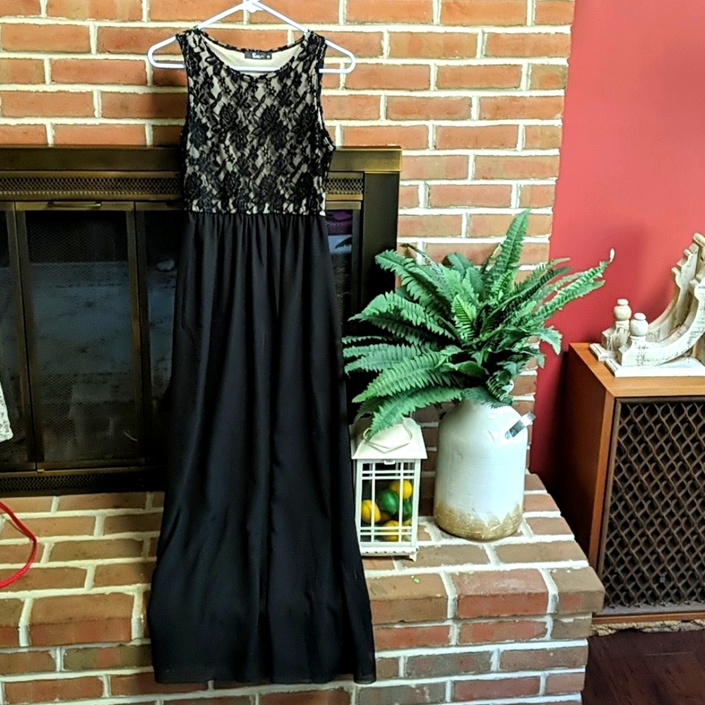 Black and Nude Lace Maxi Dress